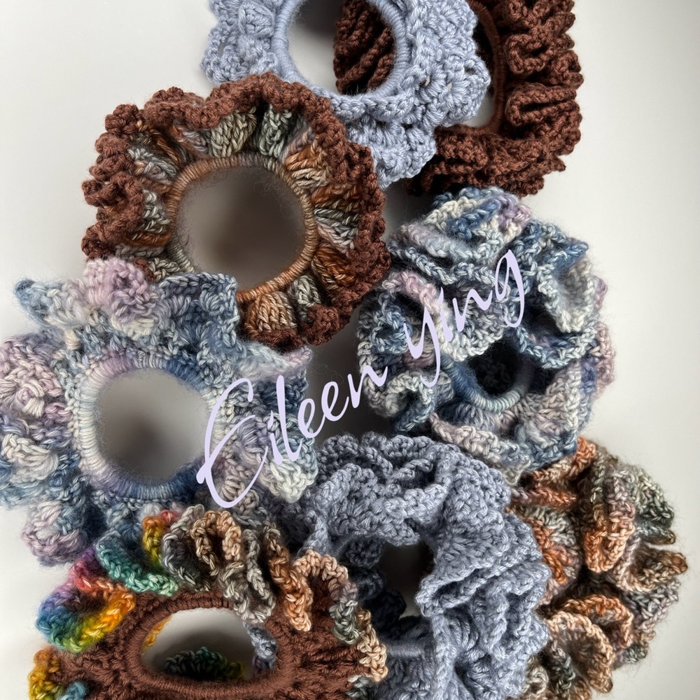 hand crocheted scrunchie - Picture 3 of 4